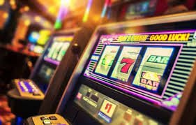 777liv Sportsbook Asian Handicap Live Betting မြန်မာဘောလုံးပွဲစဉ် Odds ကြည့်ရှုနေသောမြင်ကွင်း